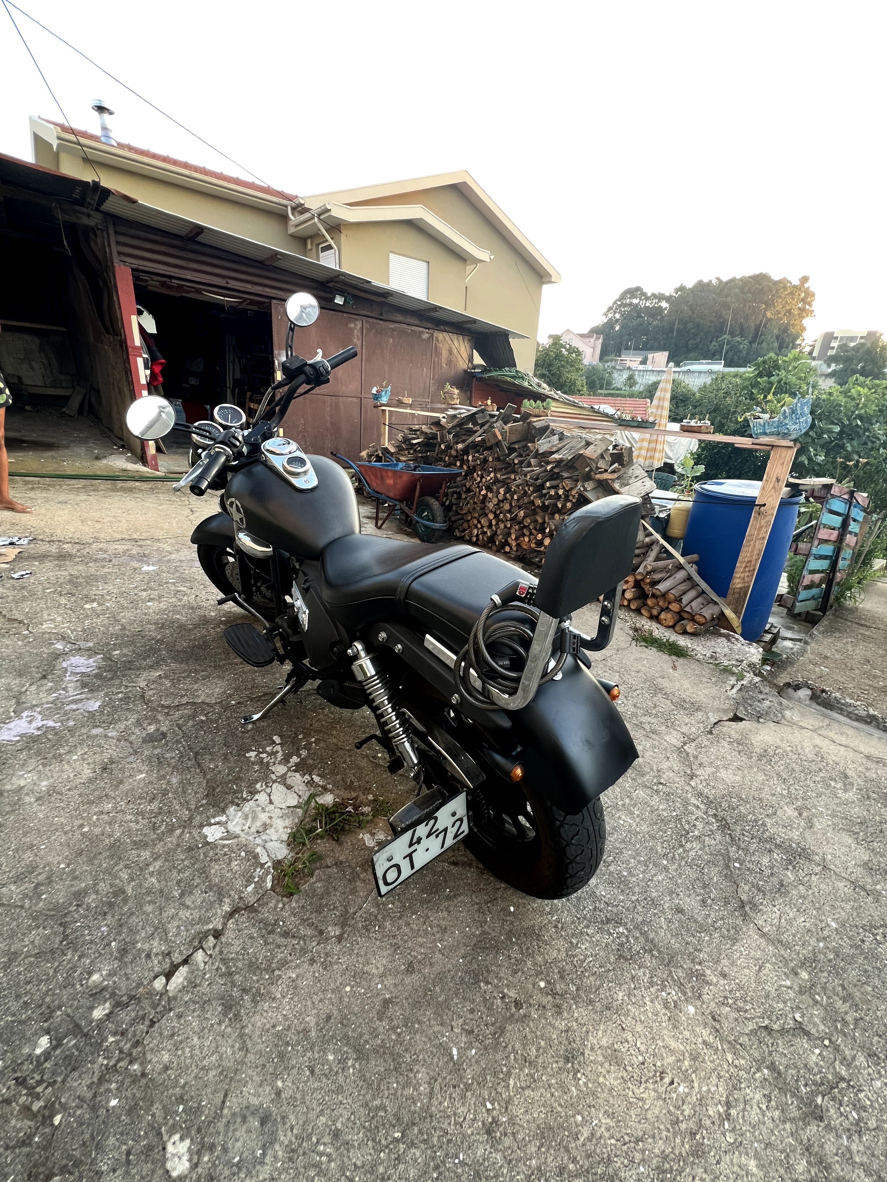 Mota Keeway Superlight 125 com 11836Km