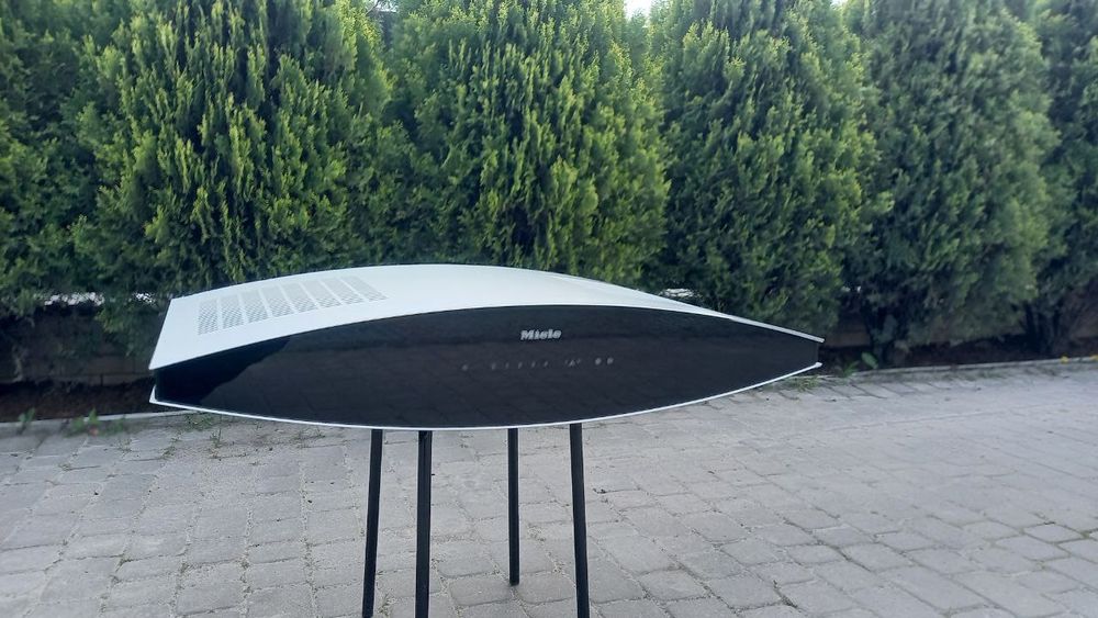 Продам витяжку miele DA 7096 W