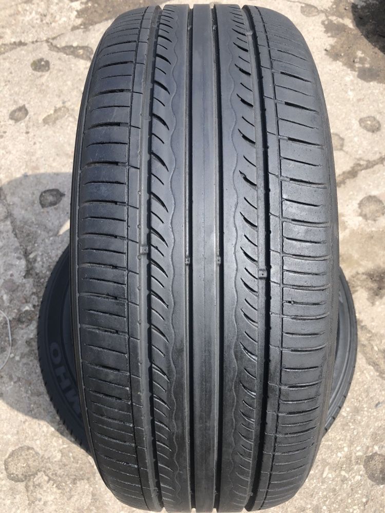 Opony używane Kumho 235/55r17 99H Solus KH17 - 2szt Dot1313 5,5mm