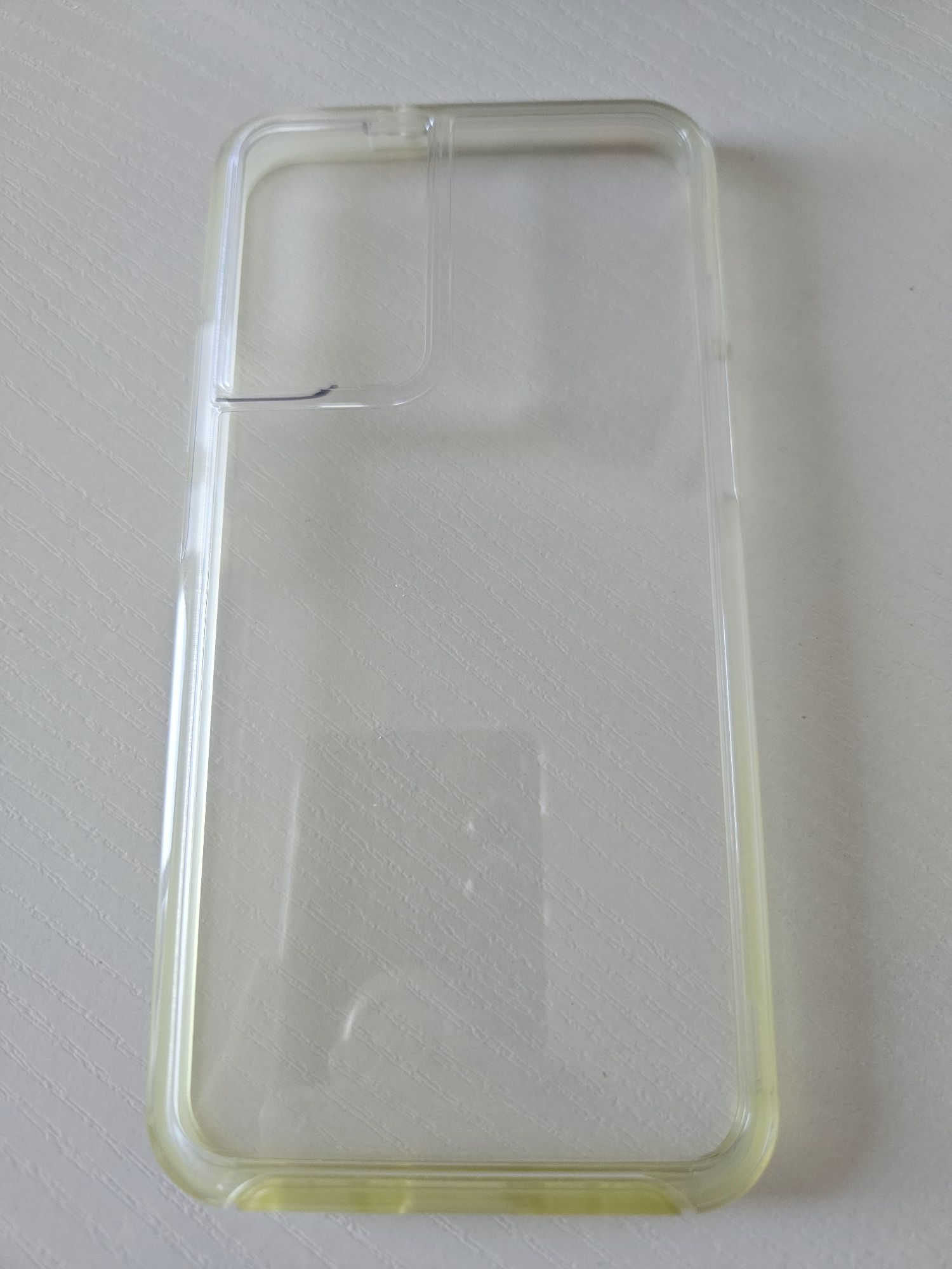 Capa Symmetry Otterbox Antimicrobiana para
Samsung Galaxy S22+