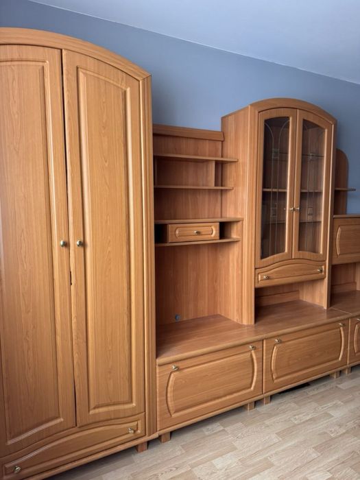 Меблі, стінка, комод і шафа