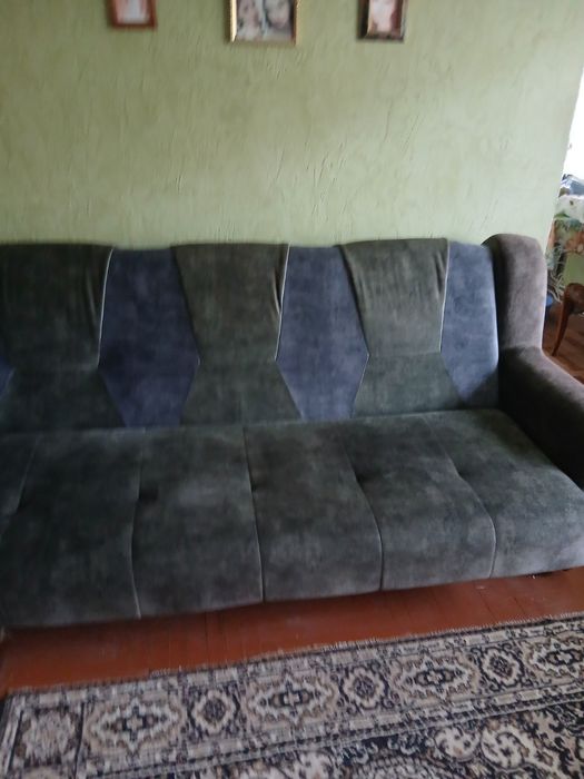 Продам диван крісла пуфи
