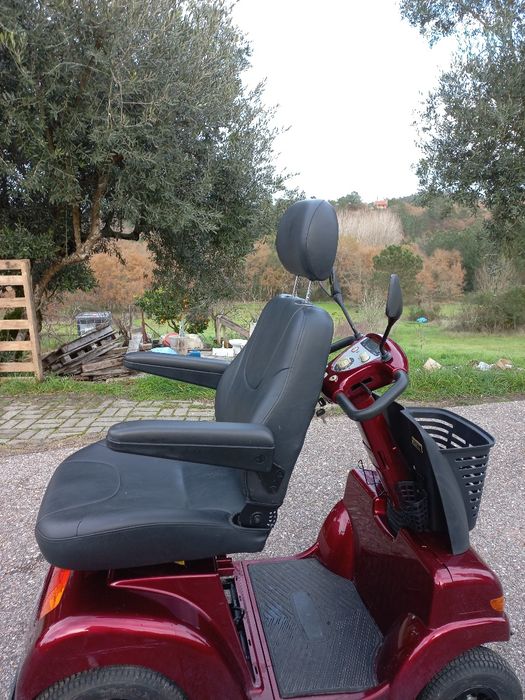 Cadeira de rodas elétrica