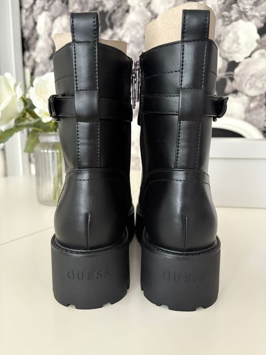 Buty, zimowe, wormery  marki Guess