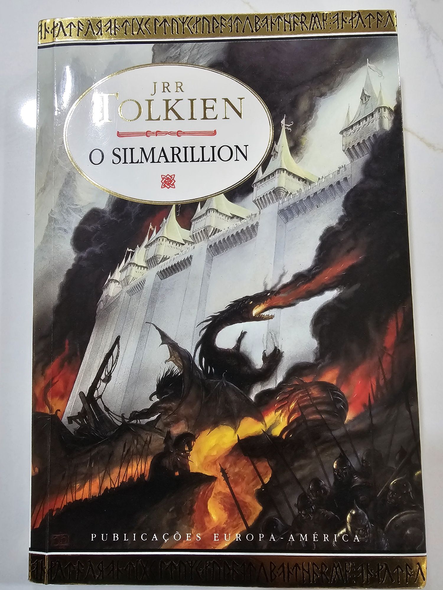 J.R.R Tolkien O silmarillion