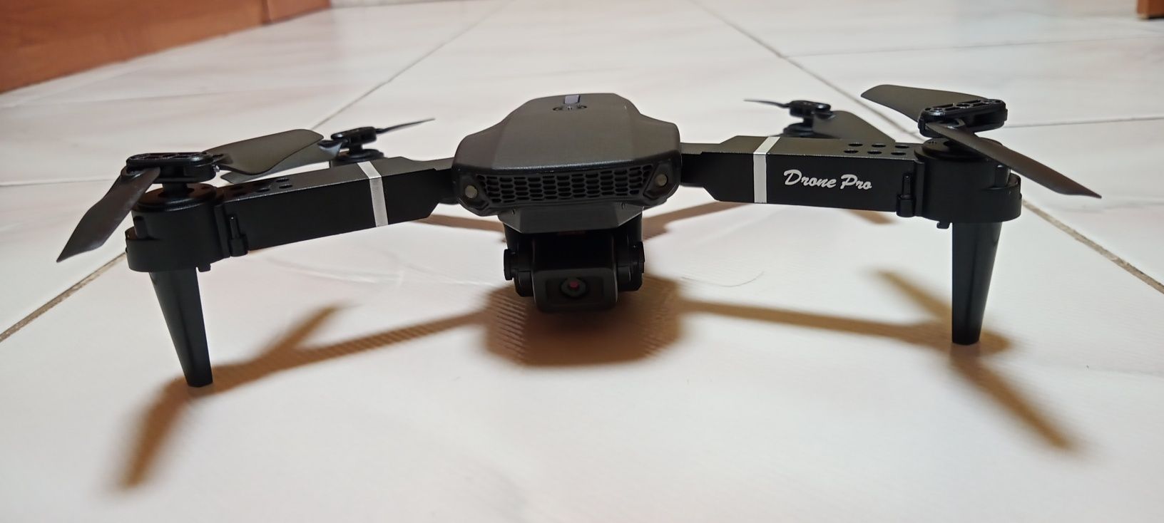 Dron E88 PRO nowy.