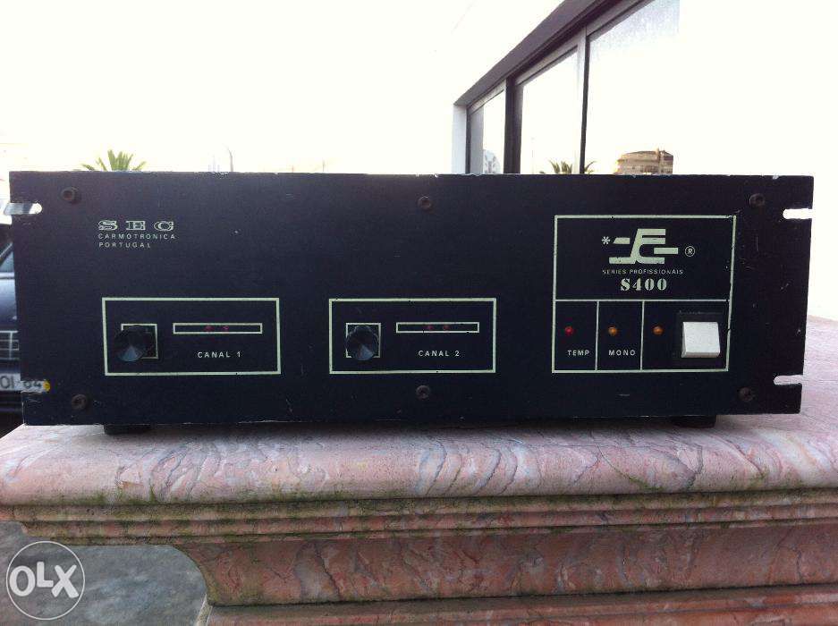 P.a. Profissional Constituido Por 1 Amplificador E 4 Colunas De 800 Wa