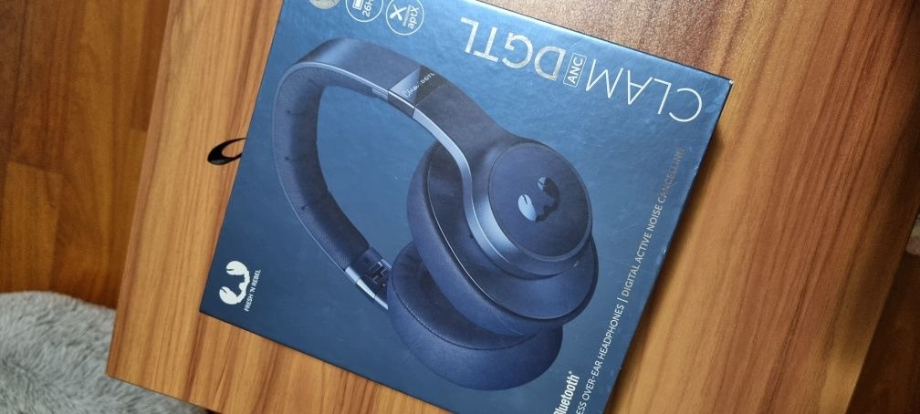 Headphones bluetooth cancelamento ruído