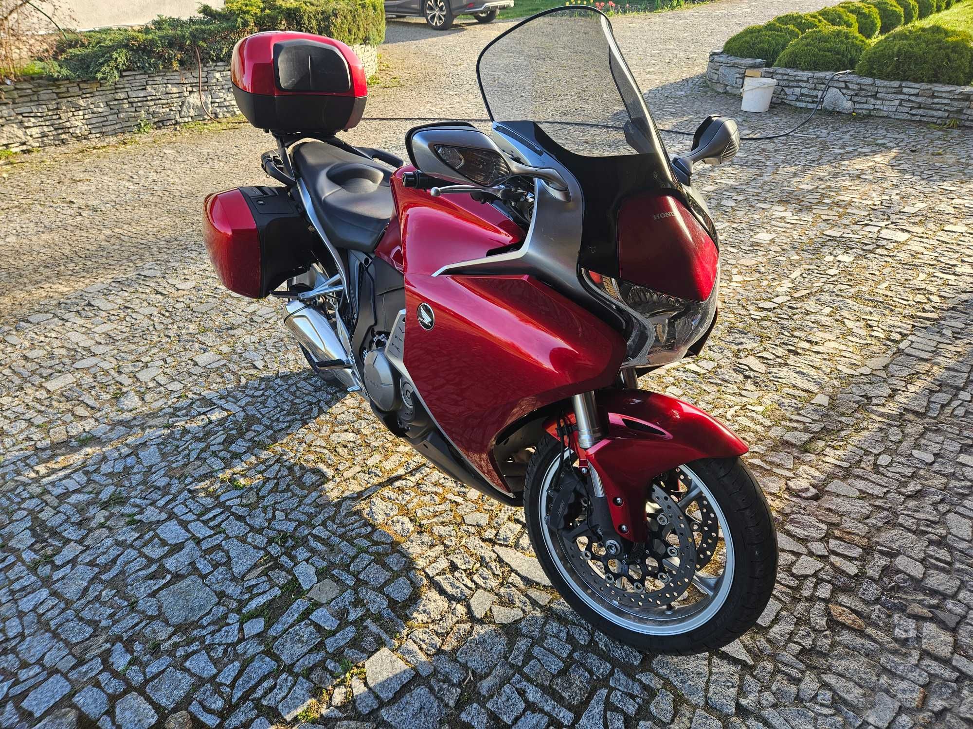 Honda  VFR 1200F