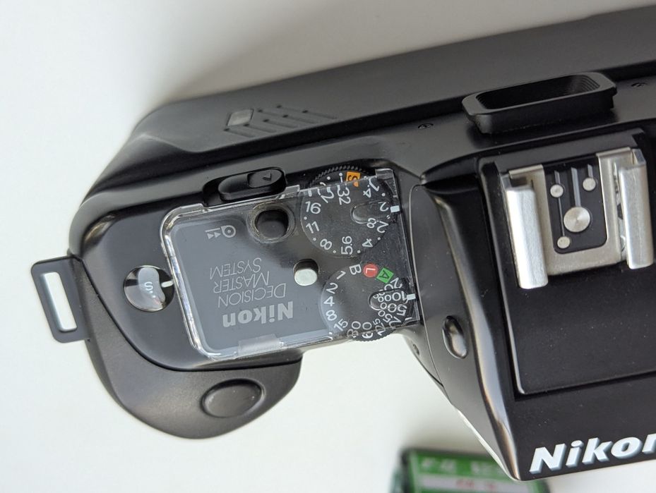 Nikon N4004S (F401s)