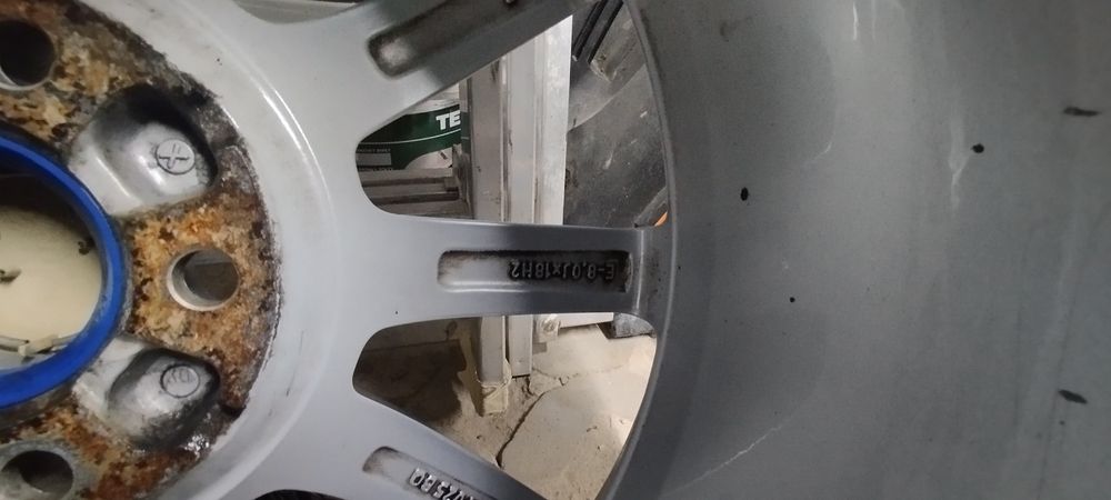 5x112 18 Audi VW Skoda orginalne 4szt