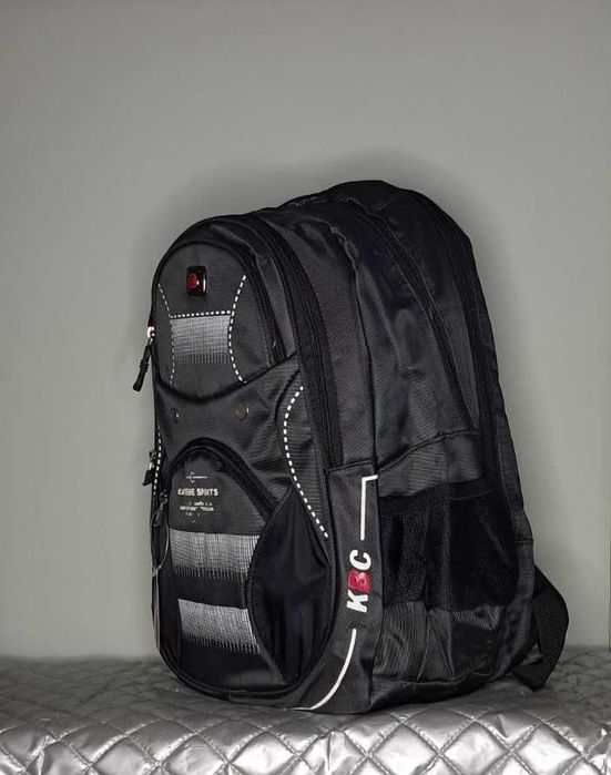 Вместительный рюкзак КВС с отделением для ноутбука/планшета.