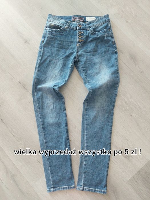 D1-44. Spodnie rurki jeansowe dopasowane niebieskie r. S 36 Denim