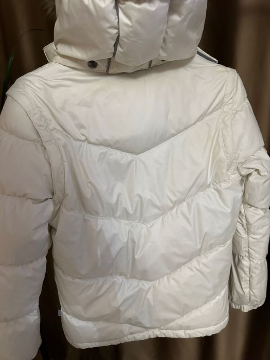 Пуховик Huppa 158 дефект пожовтів