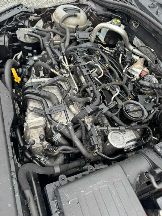 Двигун мотор двигатель 1.6 CRKB DCXA CXXB 81kw Volkswagen Skoda Audi