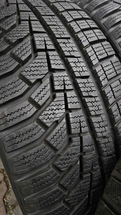 205/45R17 hankook winter i*cept evo 2