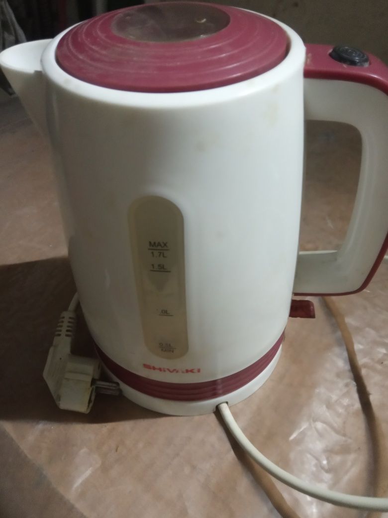 Продам электрочайник Shivaki