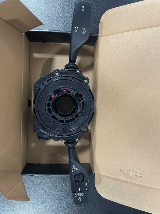 9368597 Перемикач підрульовий - BMW F45 F46 F48