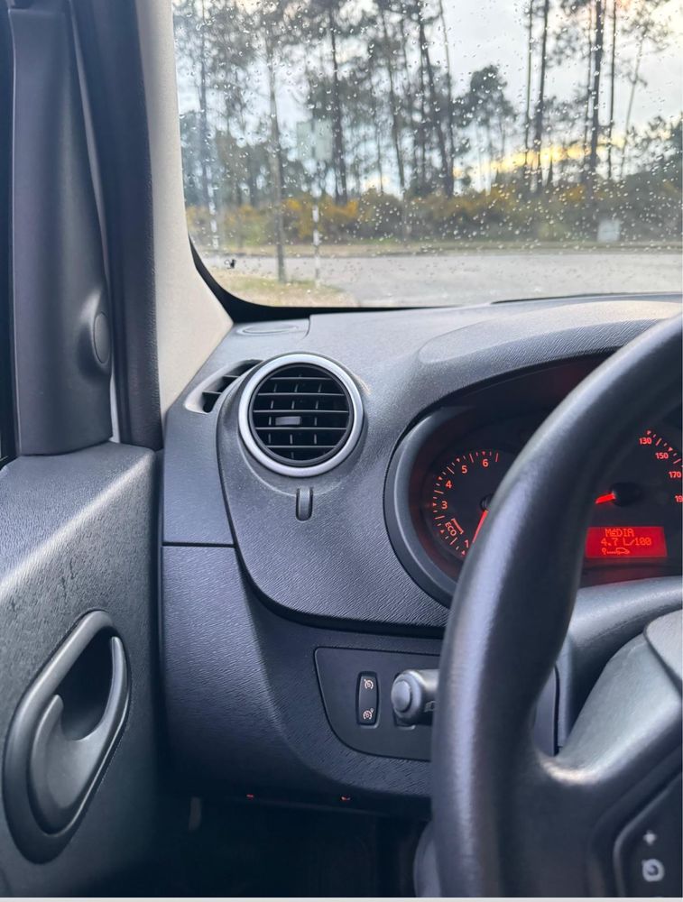 !!! Renault kangoo como Nova !!!