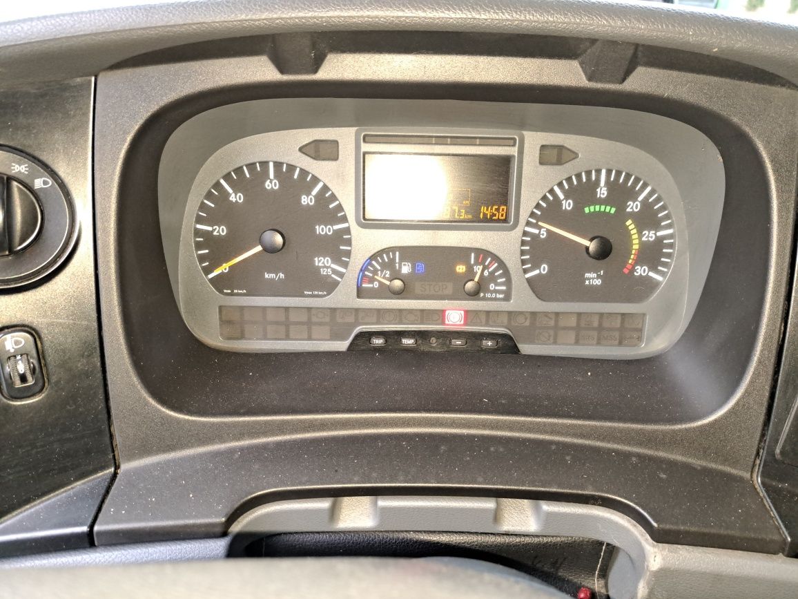 Mercedes Atego 1218 winda 1500 kg euro V zamiana naczepaVarios, wywrot