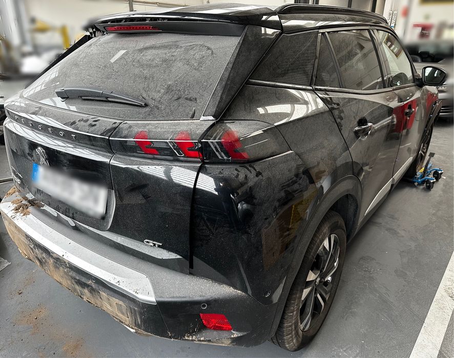 Peugeot 2008 1.2 GT - SALVADO