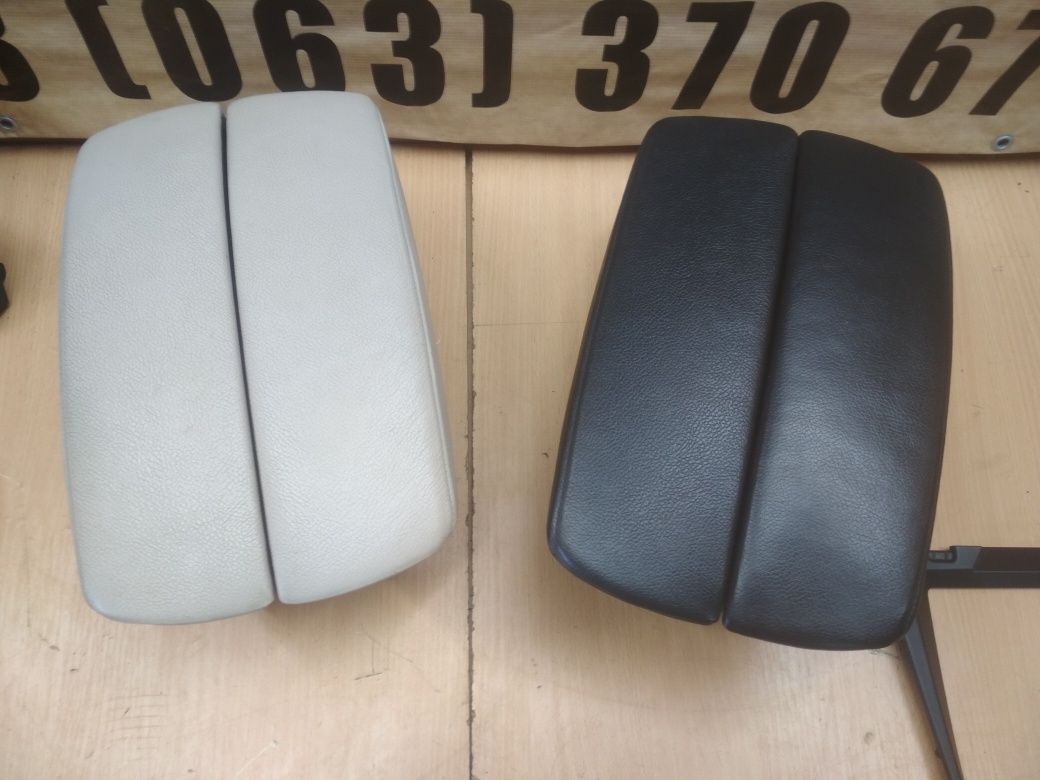 підстаканник BMW X5 E70 F10 F30 пілокітник БМВ Х5 Е70 Ф10 Ф30