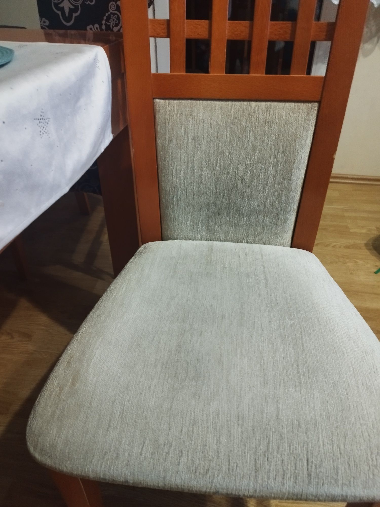 Sprzedam Stół i krzesła + półka