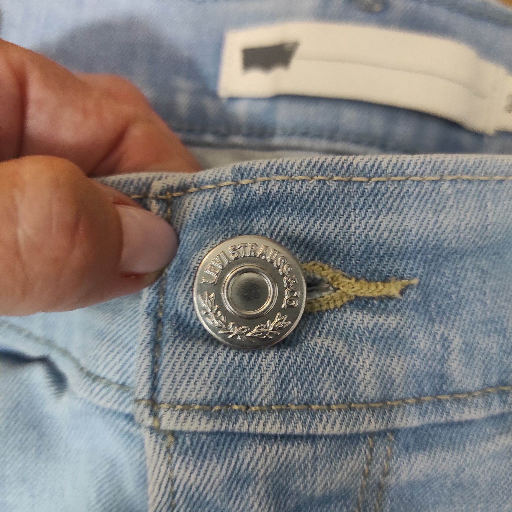 Szorty Levi's W26 S