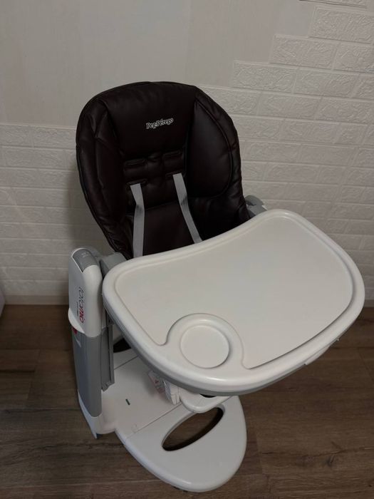 Стільчик для годування Peg-Perego