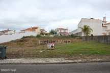 Lote para construção em urbanização conceituada de Rio Maior