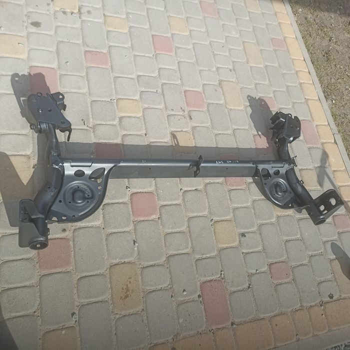 Підрамник балка Нісан ноте Nissan note