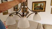 Lampa wisząca, żyrandol, 5 kloszy, klasyczny, starzone złoto.