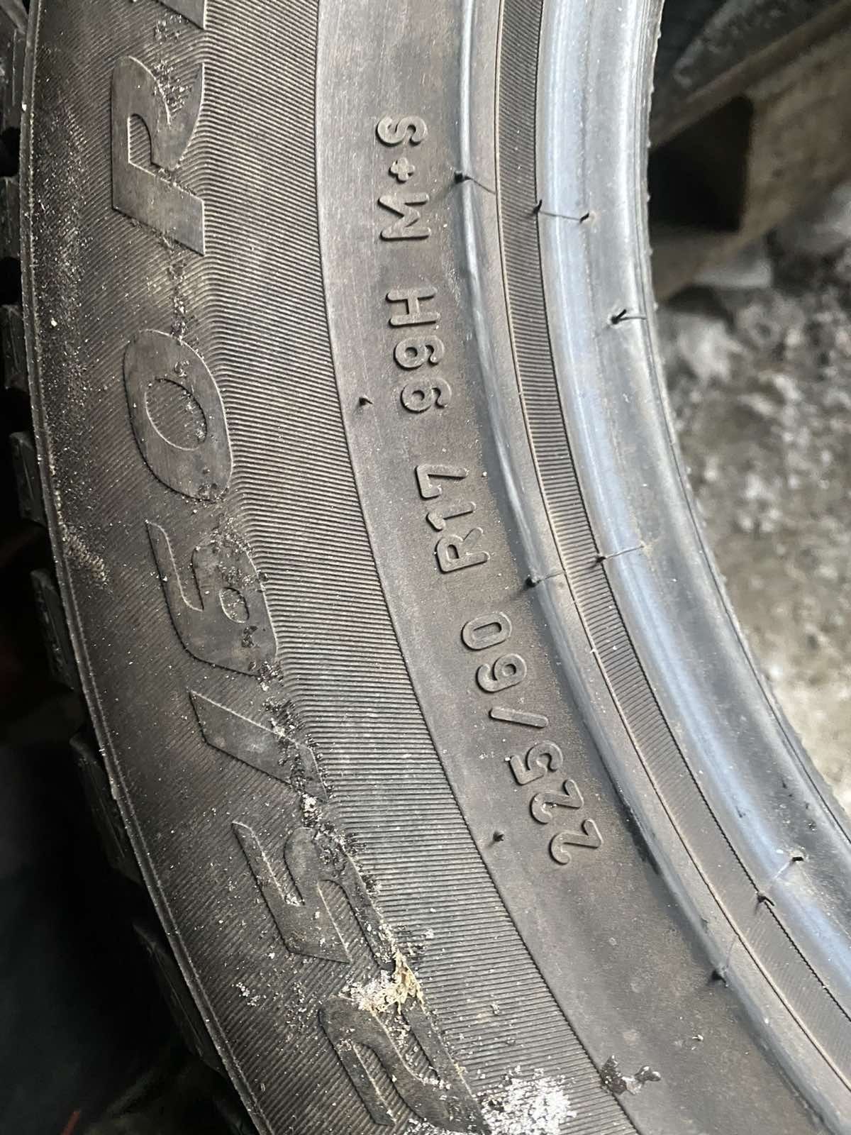 225.60.17 Pirelli 2шт зима БУ склад шины резина из Европы 60 R17 225