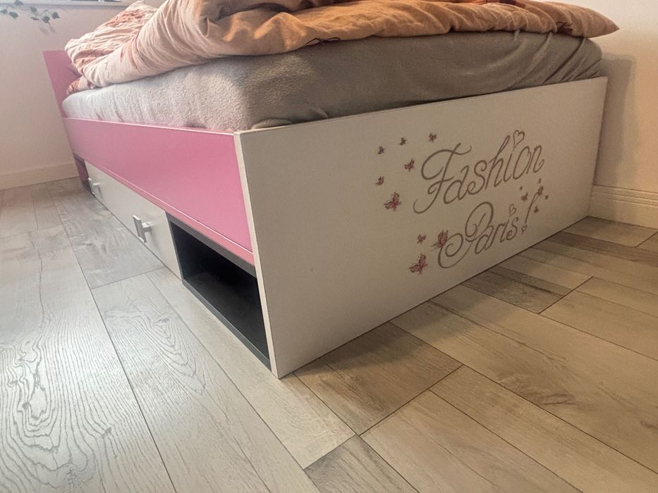 Zestaw mebli pokój dziecka + łóżko