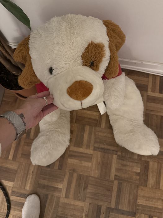 Peluche cão gigante