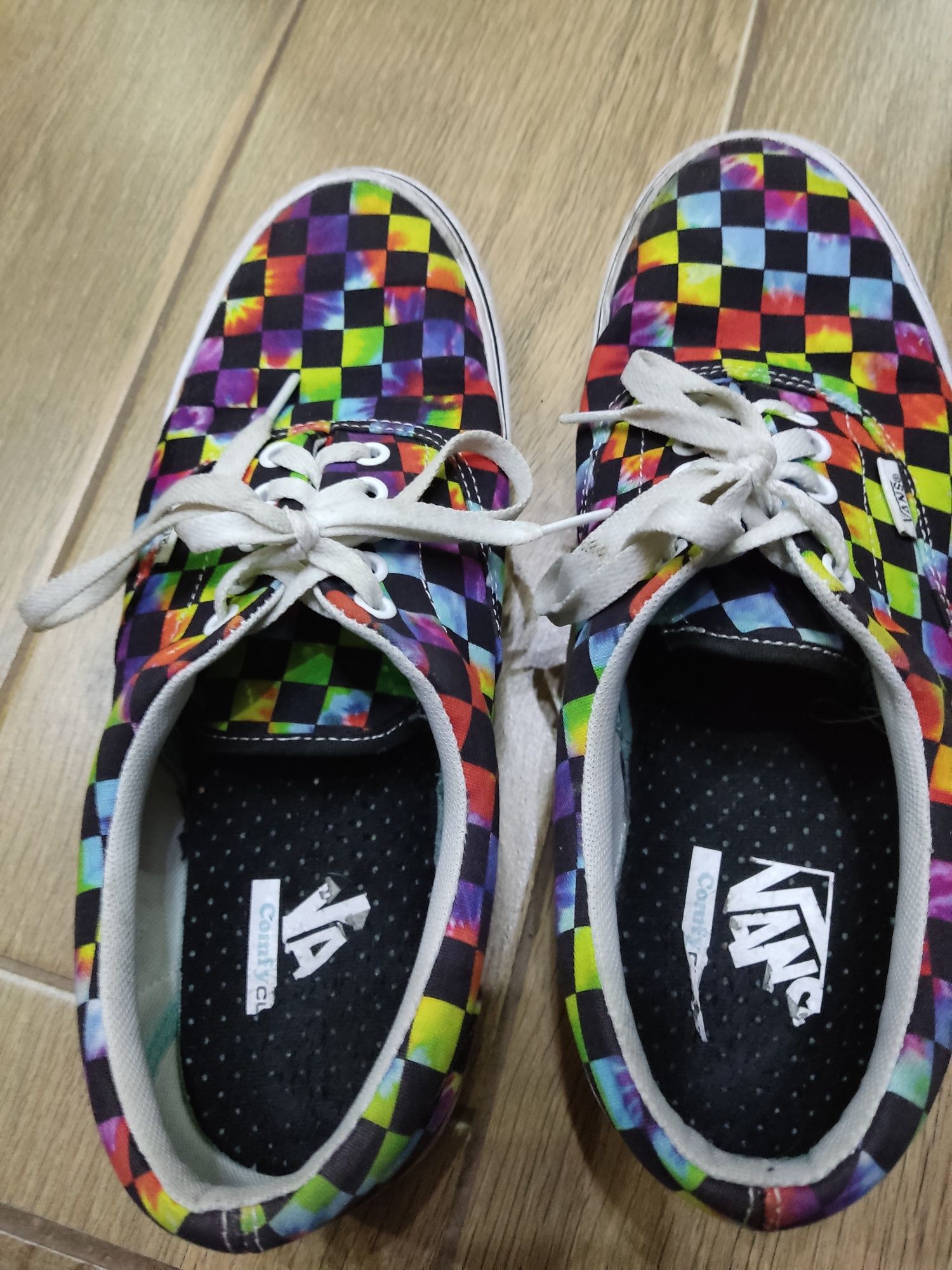 Buty Vans 43 młodzieżowe 10 UK 9.00 wkładka 28 cm
