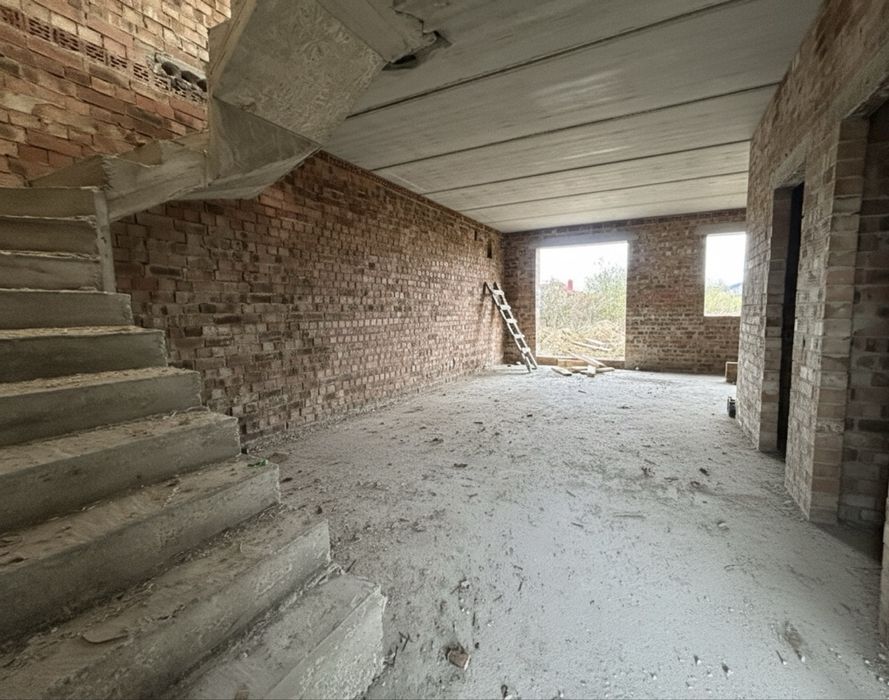 Просторий і сучасний ДУПЛЕКС  площею 140 м2