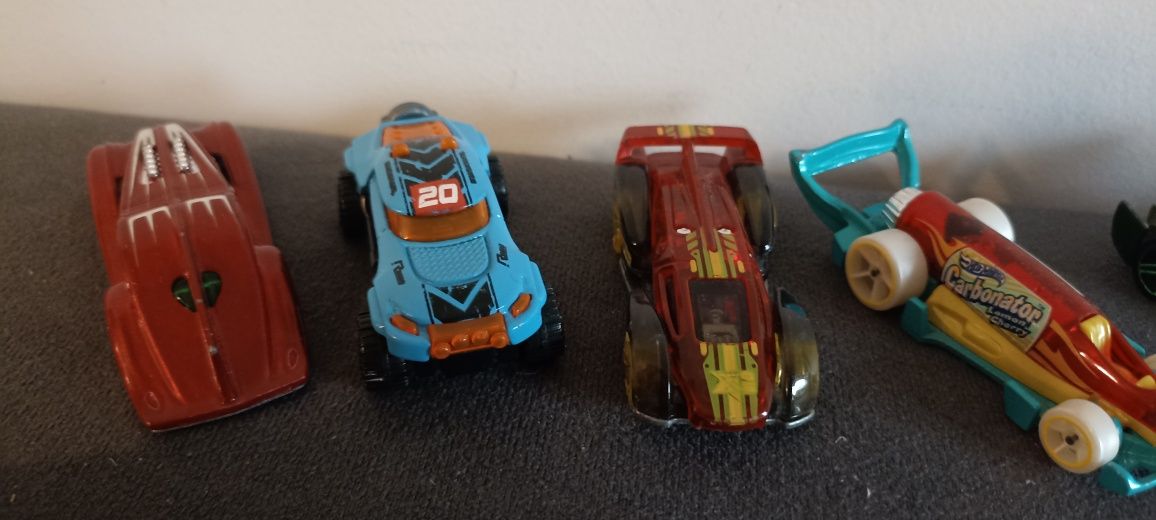 Zestaw auta Hit Wheels 8 sztuk, zapraszam okazja