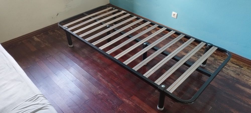 Cama de solteiro