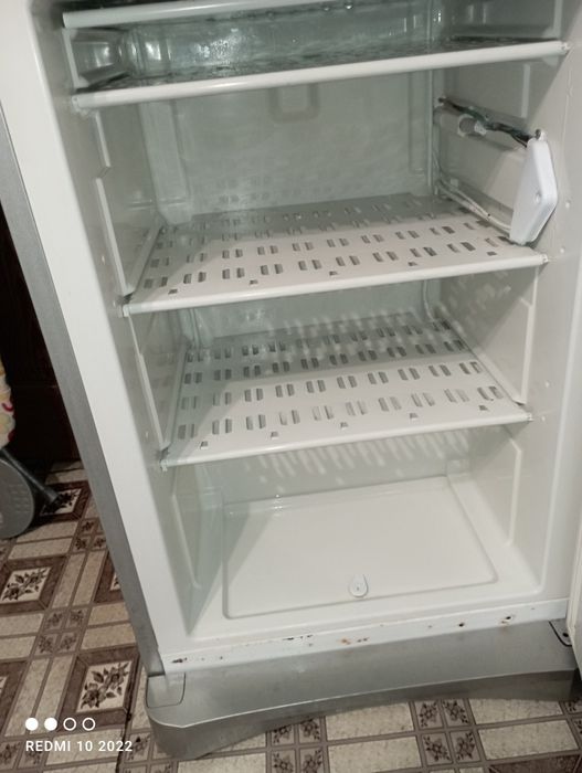 Продам холодильник