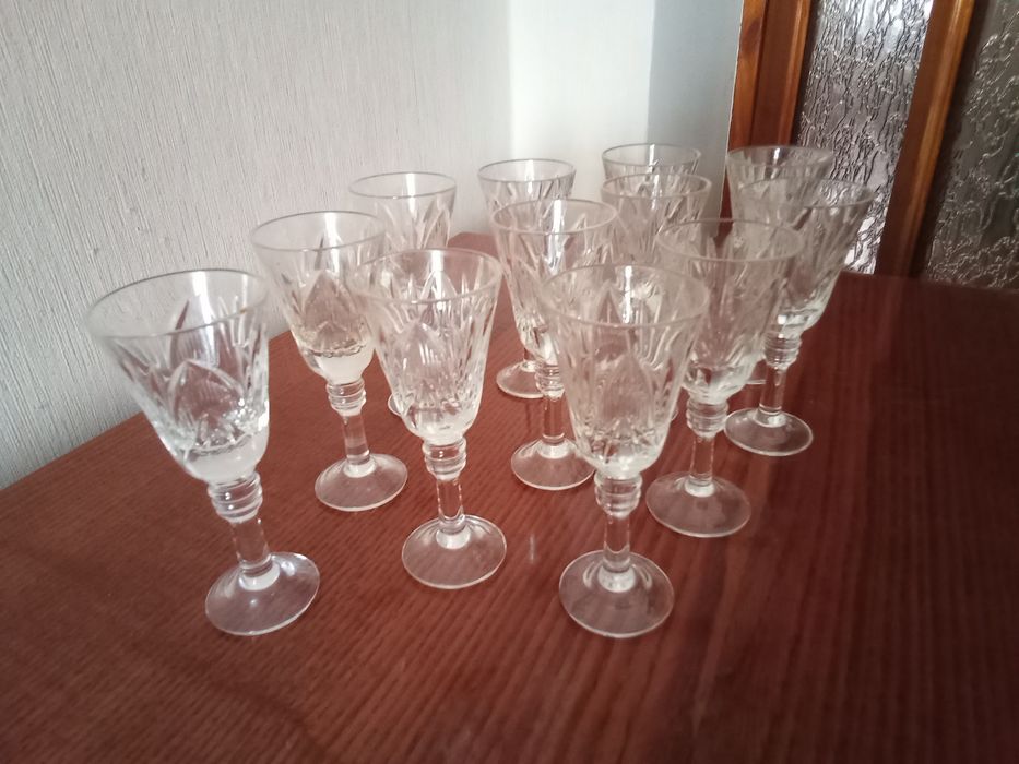 Рюмки хрусталь  на ніжках