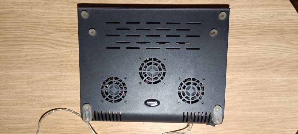 Продам подставку для ноутбука, на три вентилятора, .