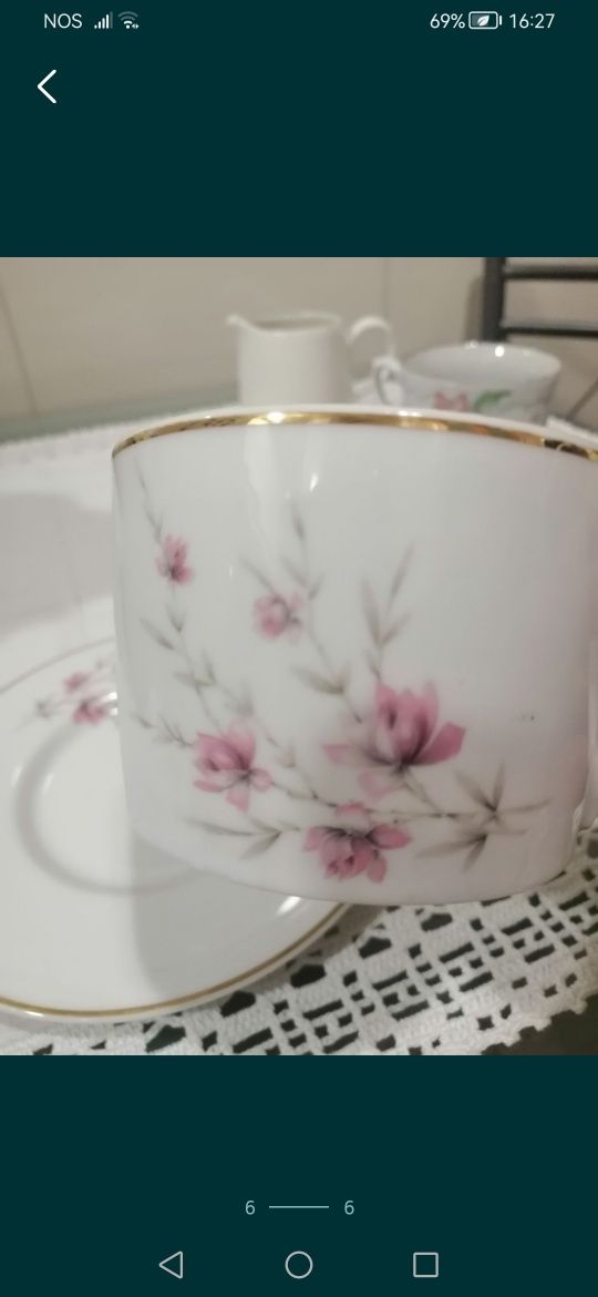 Chávenas variadas+tegelas mil flores+oferta mãe+cesto flores
Chavenas