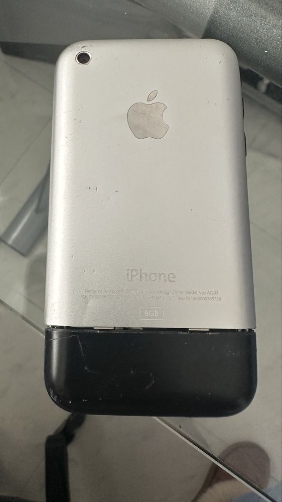 Apple iPhone 2G 8GB