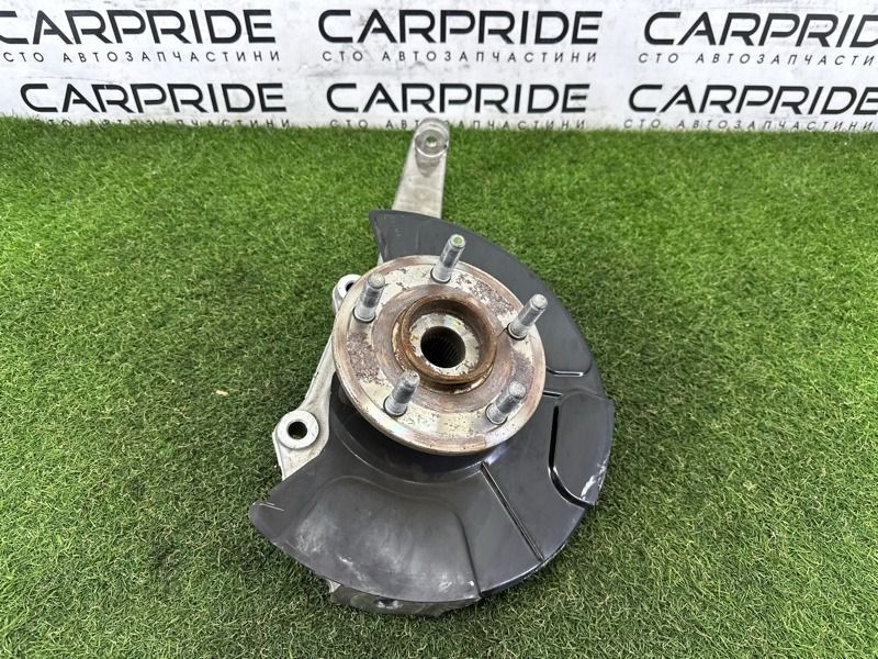 Поворотный кулак передний правый Jeep Grand Cherokee WK2 3.6 2018