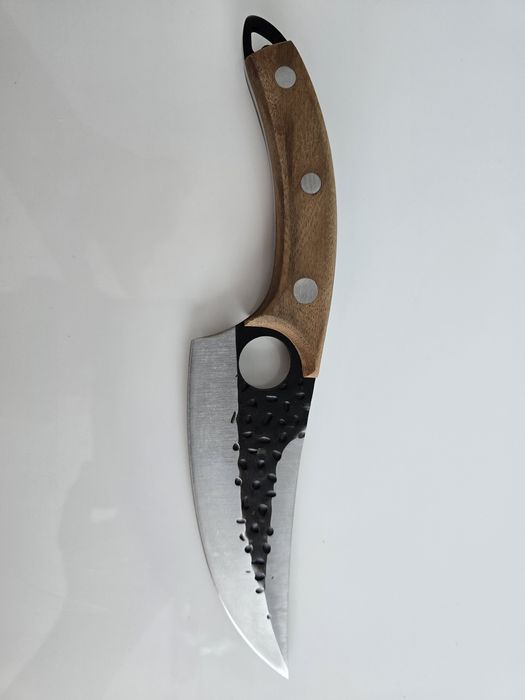 Nóż uniwersalny do kuchni i na wypady