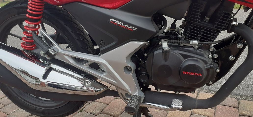Honda CB125F, przebieg 8 tyś.km., jak NOWA, możliwy transport.