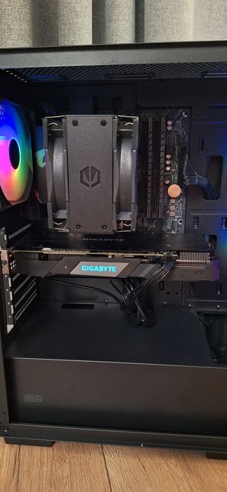Komputer gamingowy/ ryzen 5 3600/ RTX 2060 super