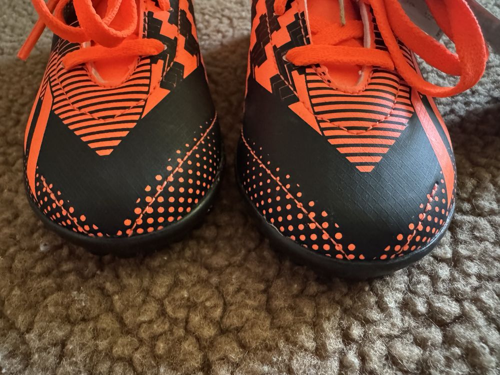 Sprzedam turfy Adidas Messi rozmiar 29