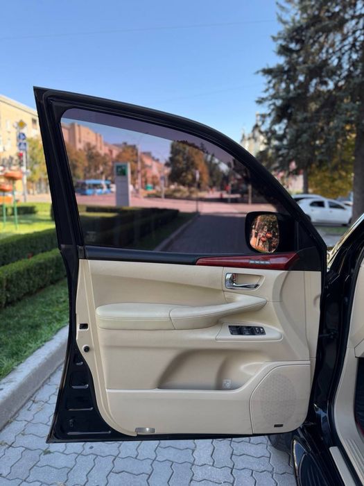 Lexus LX570 2008 года